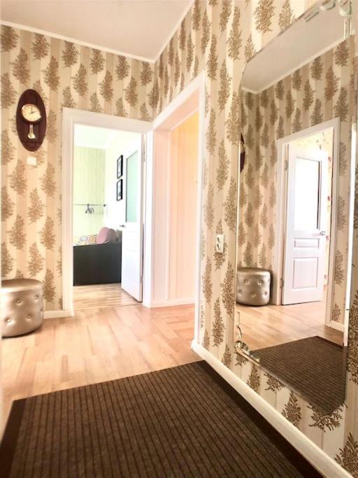 Cozy Three-Room Apartment With Mountain View Алмати Екстер'єр фото